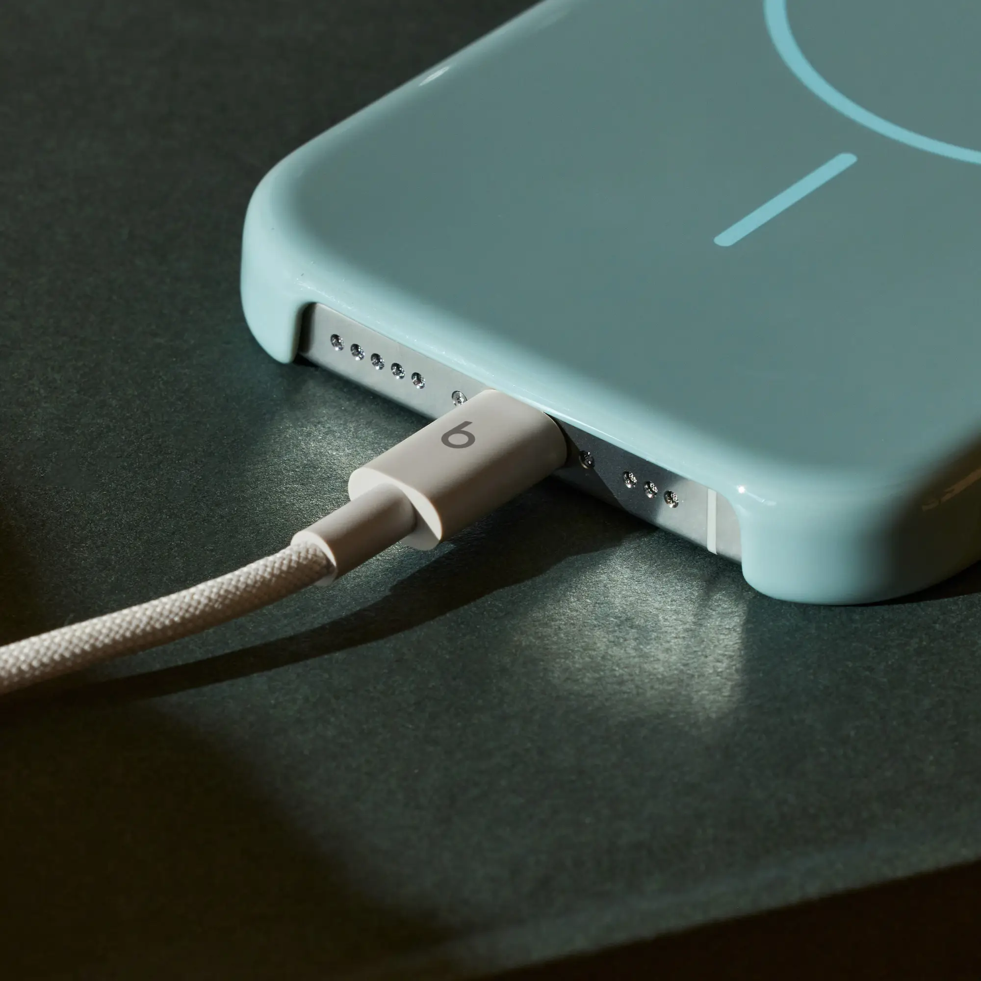 Beats USB-C Kablo kullanımda